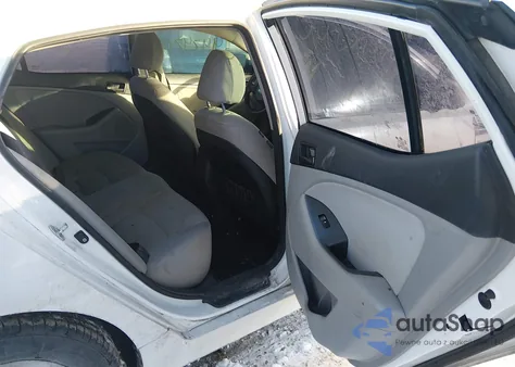 2015 Kia Optima Lx z USA, uszkodzony, nr VIN KNAGM4A75F5648044